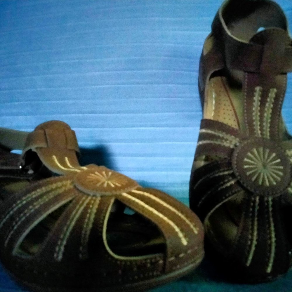 SHIBEVER Sandals